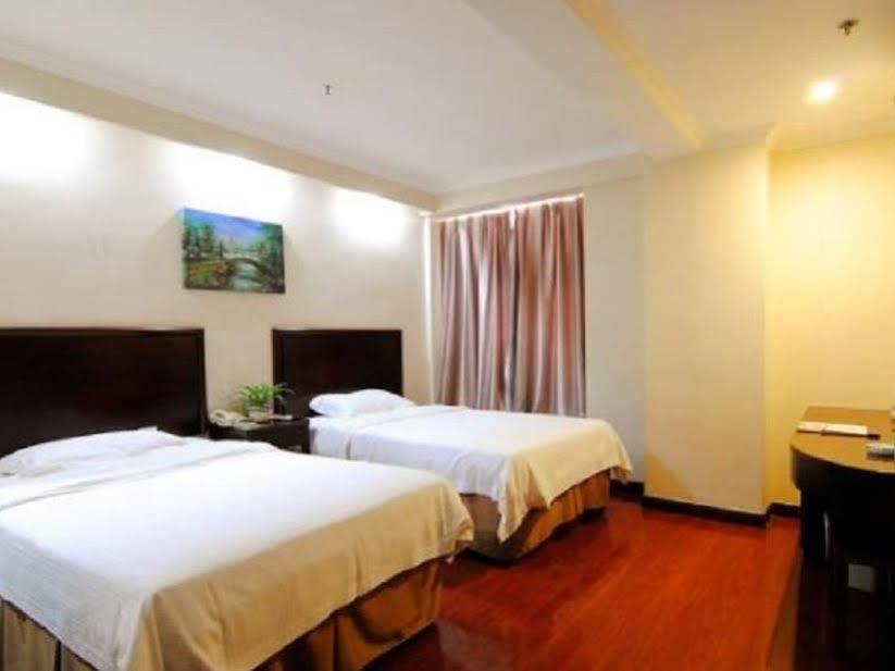 Greentree Inn Chongqing North Railway Station Express Hotel Exterior foto